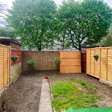 Luxury 3 Bedroom Flat With Garden London Eksteriør billede